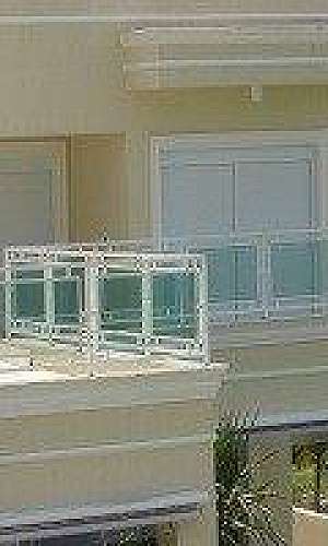 Caixilharia de alumínio Caixilharia de alumínio