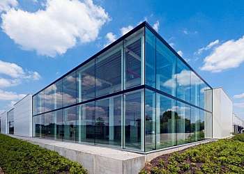 Empresa de pele de vidro Empresa de pele de vidro