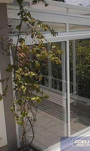 Esquadrias de alumínio e vidro Esquadrias de alumínio e vidro