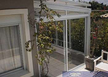 Esquadrias de alumínio e vidro Esquadrias de alumínio e vidro