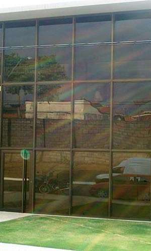 Fachada de vidro e alumínio em condomínio Fachada de vidro e alumínio em condomínio