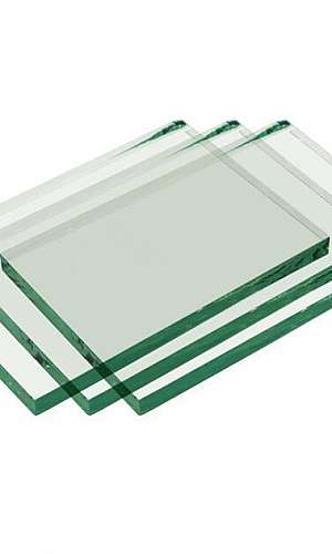 Fechamento de sacada em vidro temperado Fechamento de sacada em vidro temperado