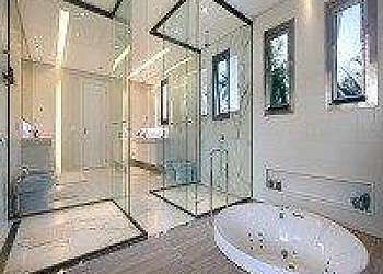 Janela maxim ar com tela mosquiteira integrada Janela maxim ar com tela mosquiteira integrada